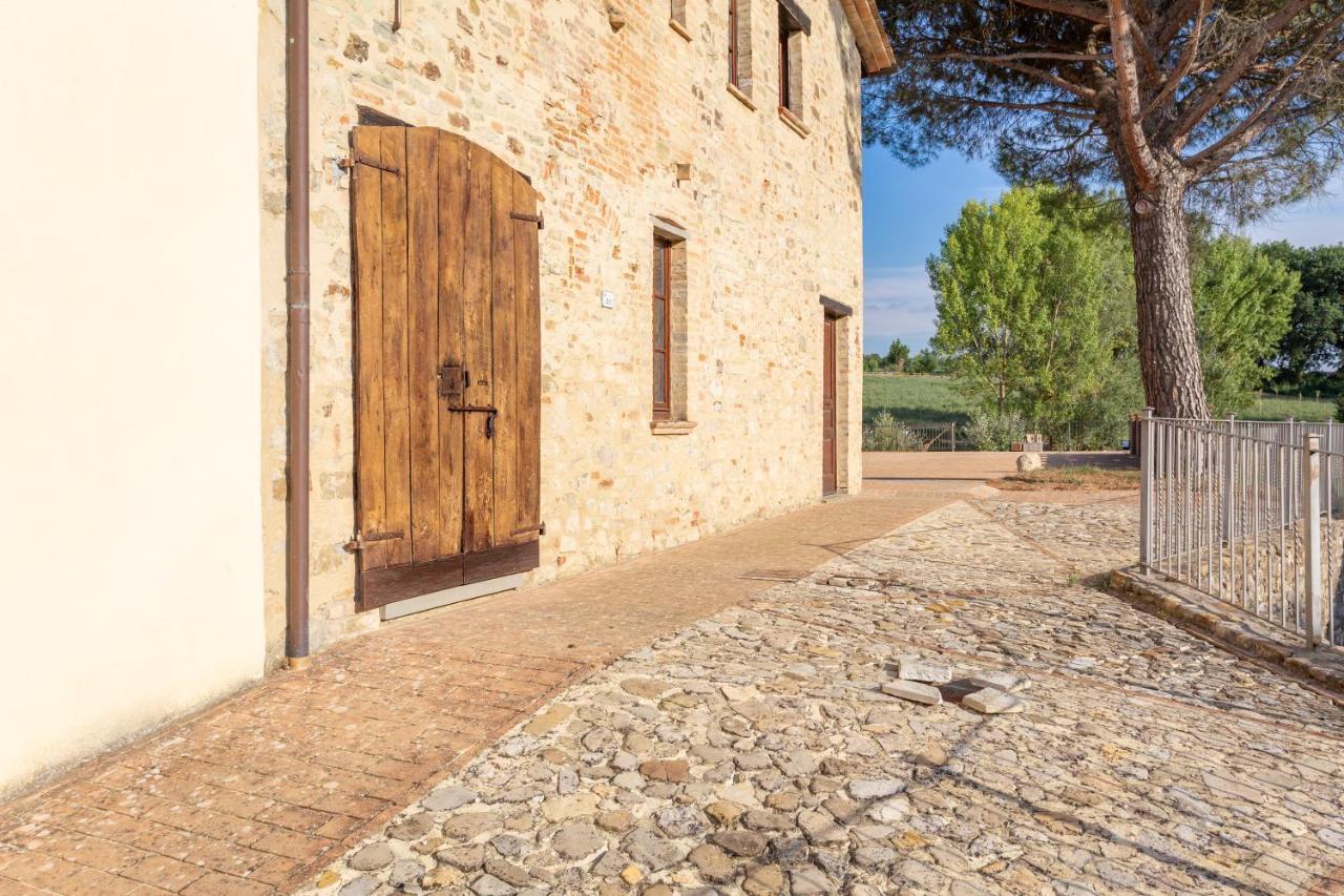 Gh Borgo Pulciano Agriturismo Montone  Zewnętrze zdjęcie