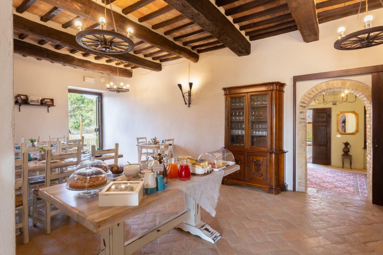 Gh Borgo Pulciano Agriturismo Montone  Zewnętrze zdjęcie