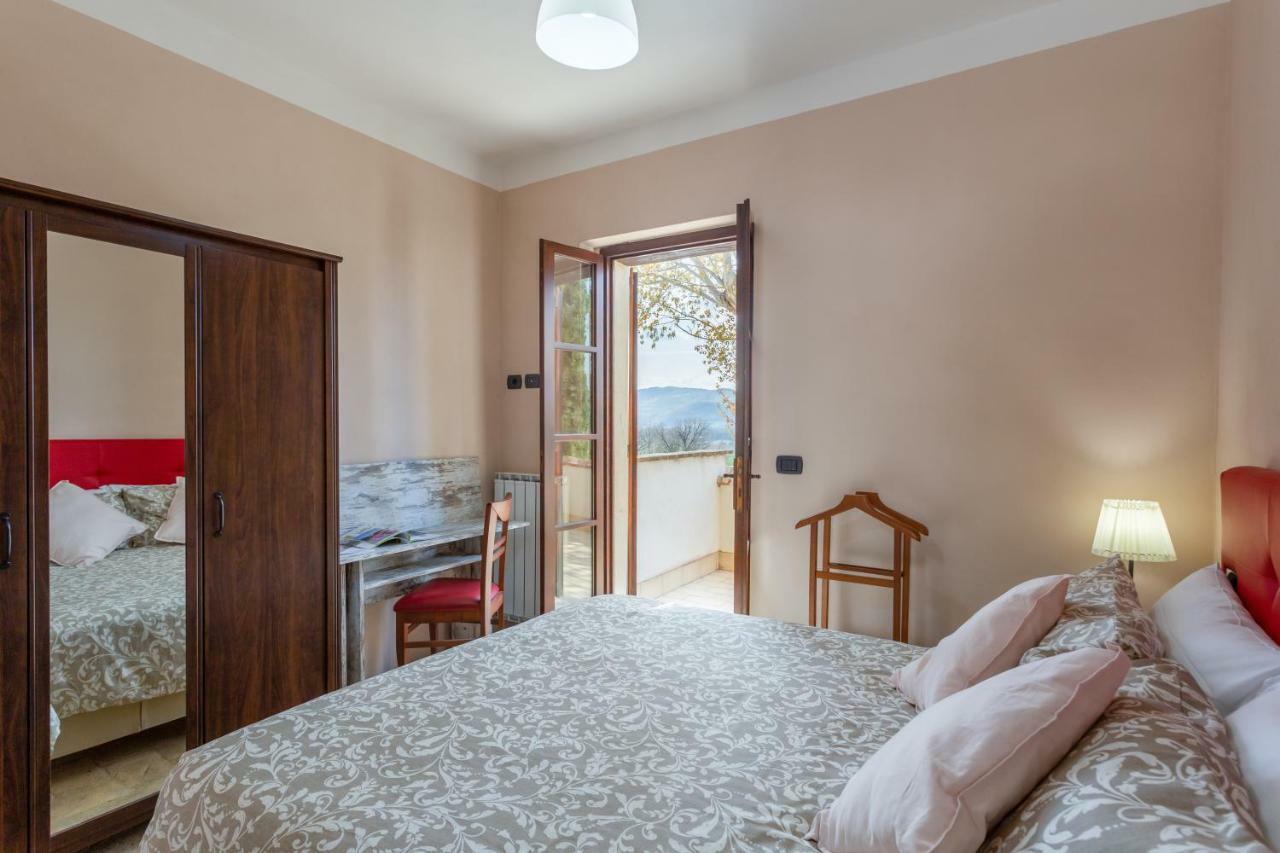 Gh Borgo Pulciano Agriturismo Montone  Zewnętrze zdjęcie