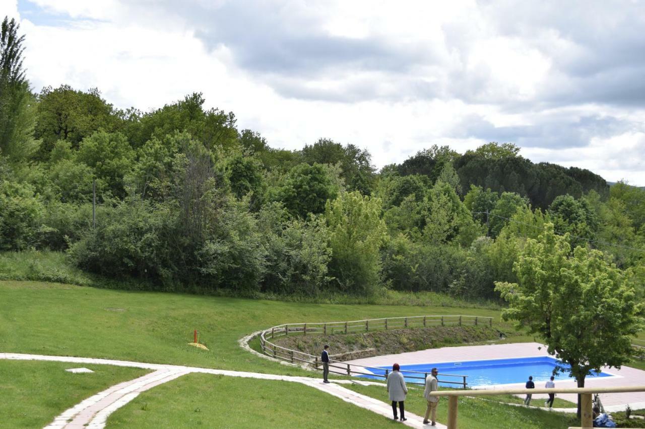 Gh Borgo Pulciano Agriturismo Montone  Zewnętrze zdjęcie