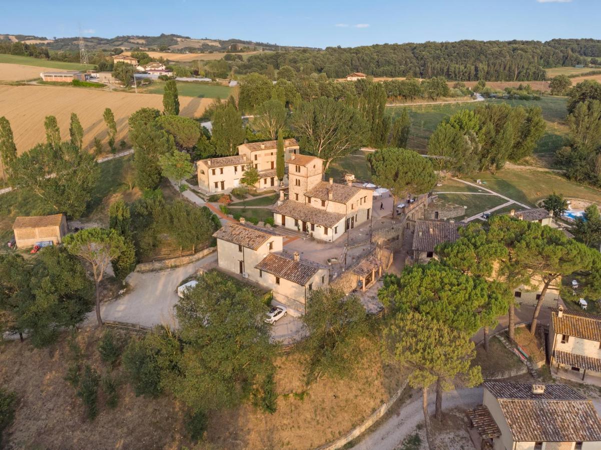 Gh Borgo Pulciano Agriturismo Montone  Zewnętrze zdjęcie